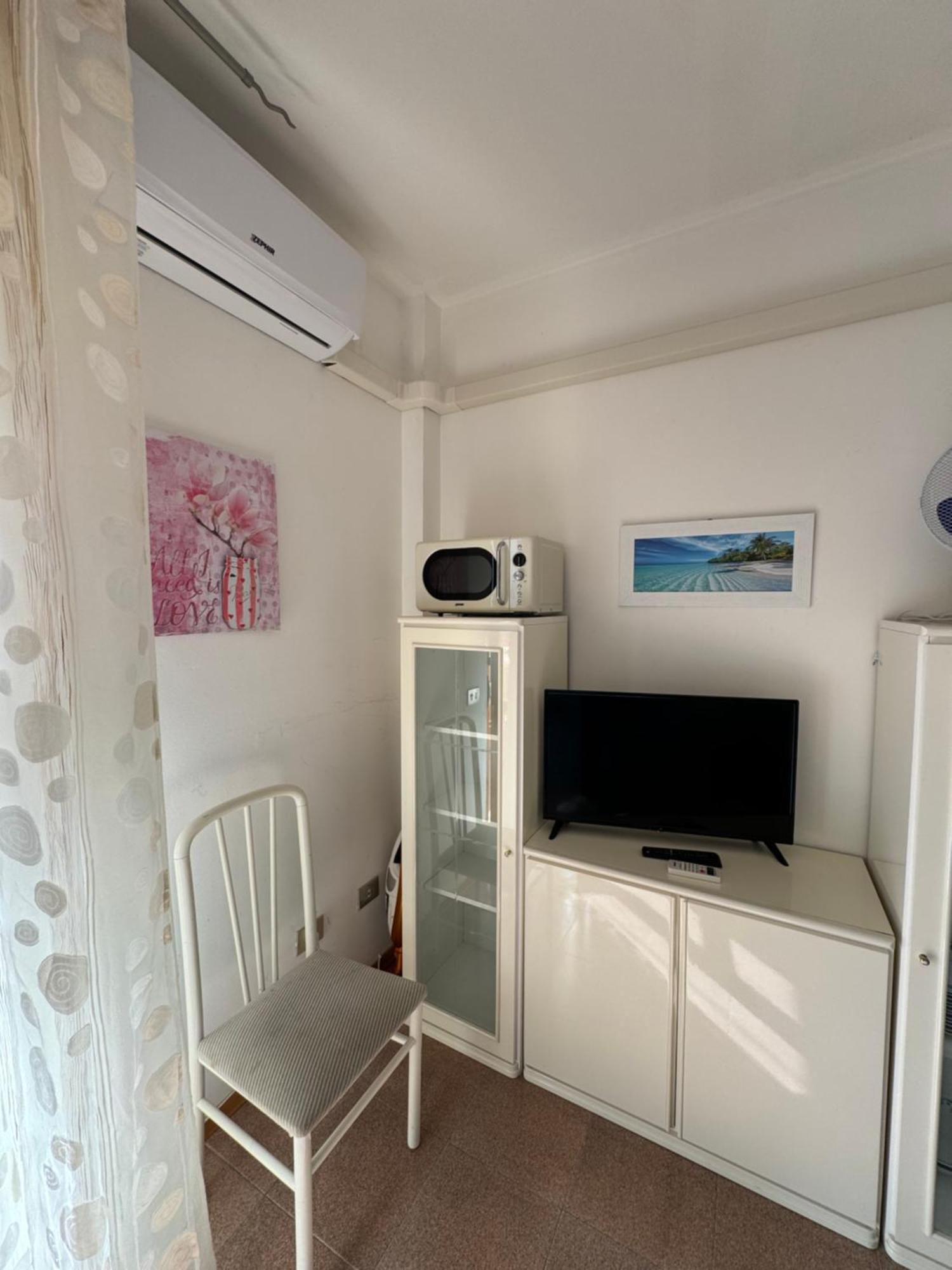 Alghero Sun & Sea - Spiaggia A 50 Metri 外观 照片